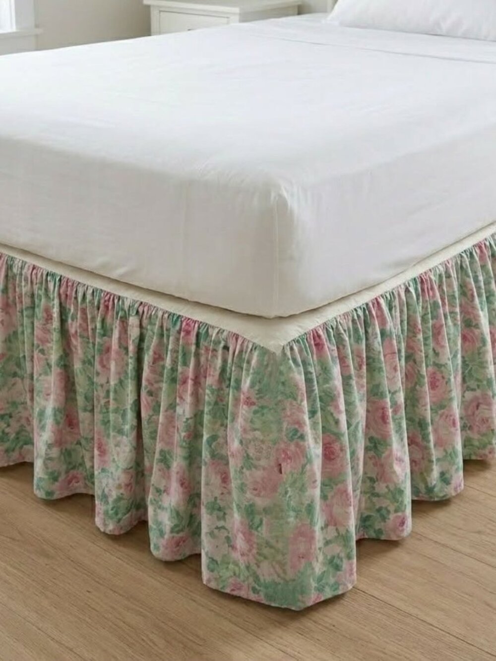 Vintage Westpoint Stevens Queen Bed Skirt Ruffled Green Floral Cottagecore 12.5"